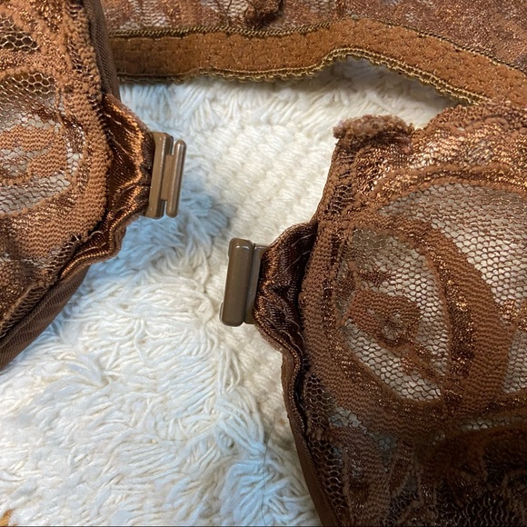 Christian Dior vintage lace bra 32 B - Picture 4 of 14